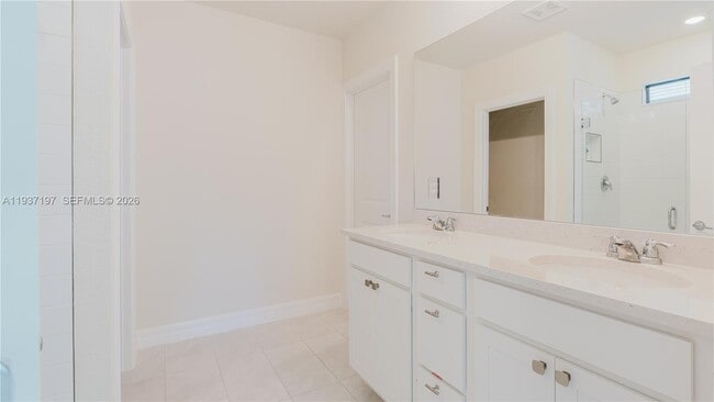 Building Photo - 3001 Hibiscus Ave