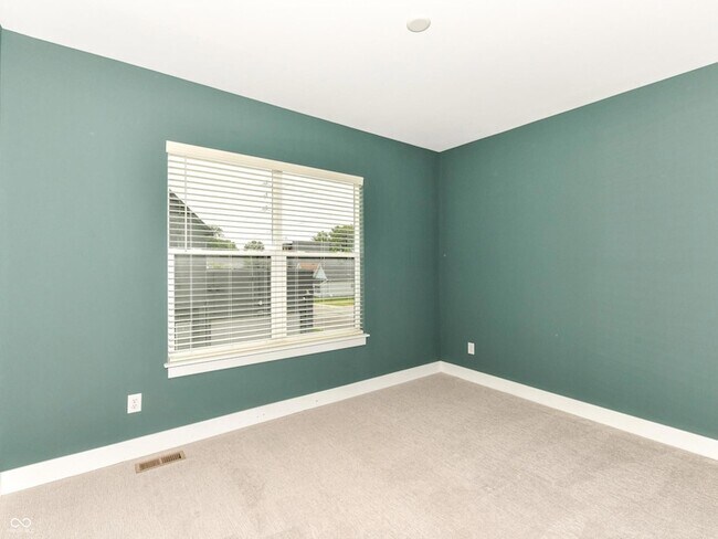 Building Photo - 1704 Rosette Wy