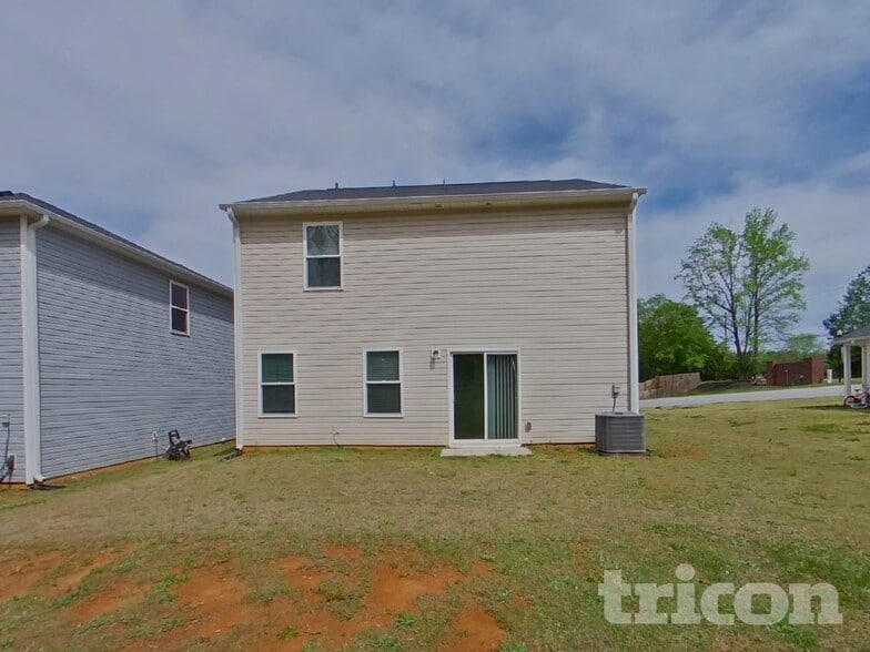 Building Photo - 507 Dayspring Dr