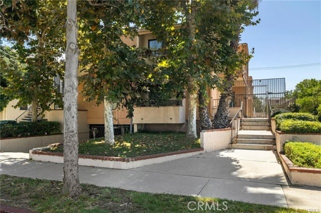 Primary Photo - 608 Hawthorne St