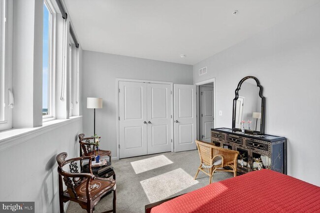 Building Photo - 506 Riversail Ln