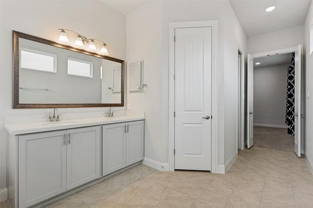 Building Photo - 2726 Geranium Ln