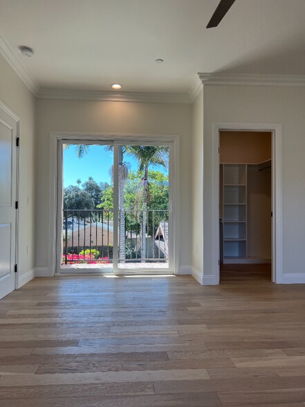 Building Photo - 203 S Meridith Ave