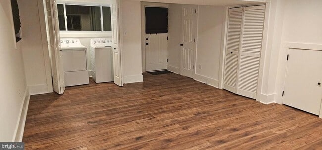 Building Photo - 3326 12th St SE