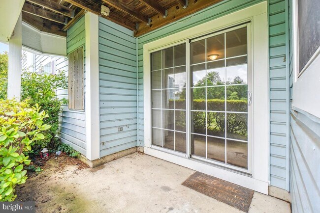 Building Photo - 8601 Falls Run Rd
