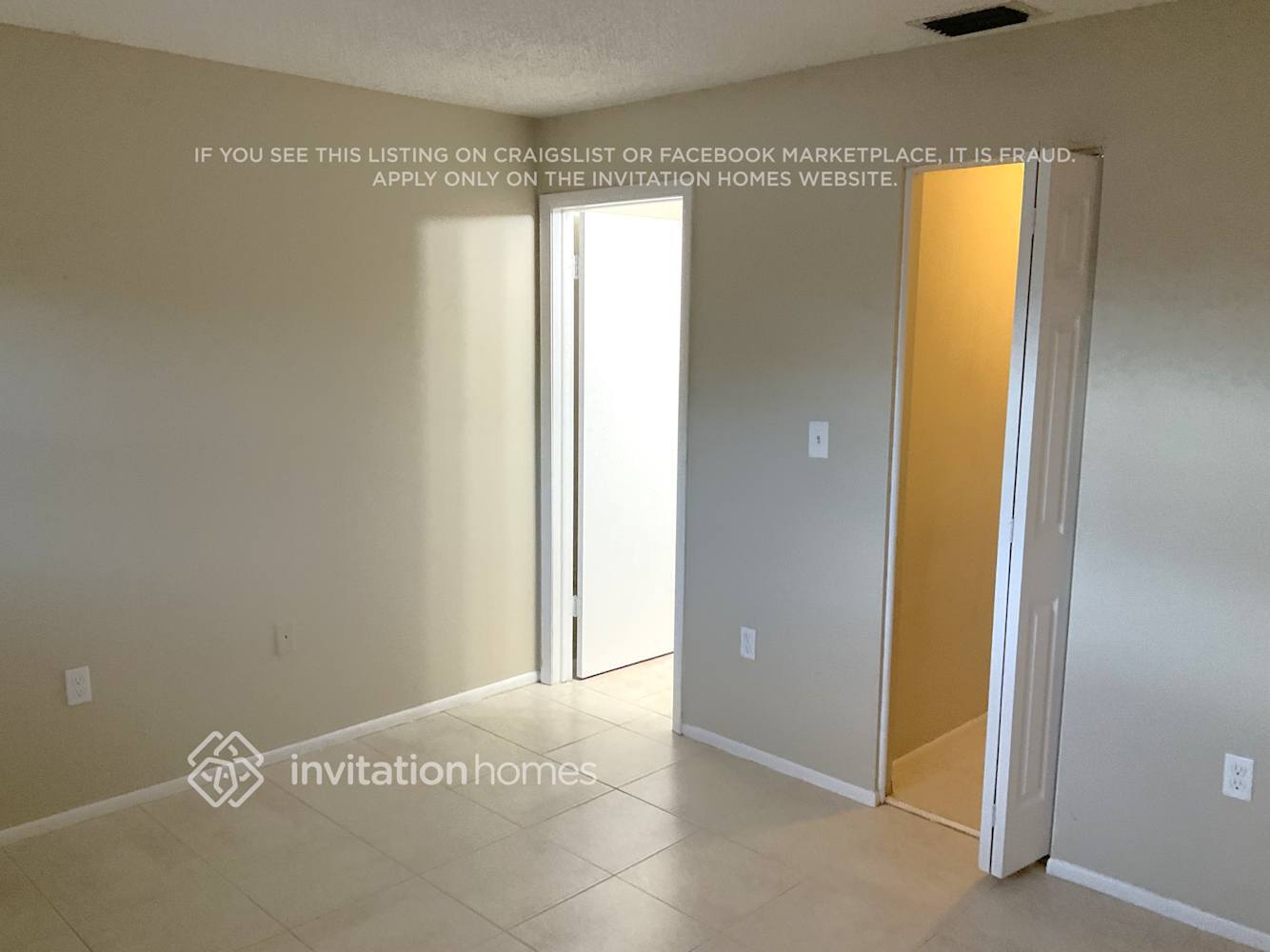 Building Photo - 11447 Walsingham Rd