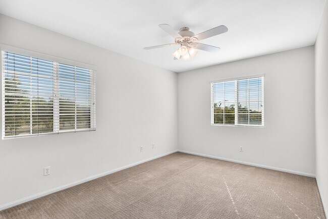 Building Photo - Spacious 4-Bedroom Home for Rent in Chula Vista – Available Now