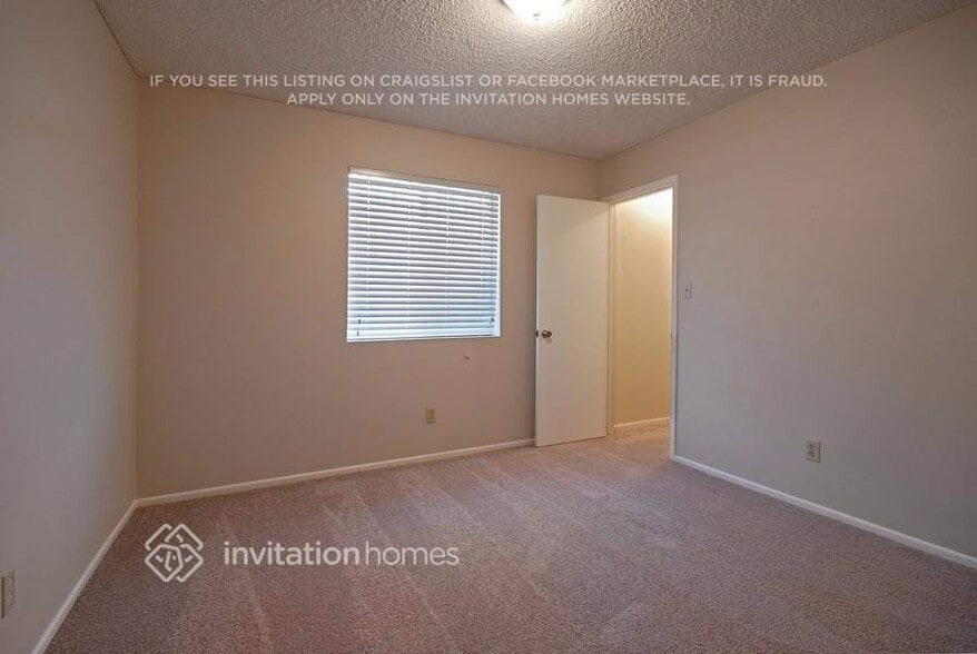 Building Photo - 757 S Vineyard