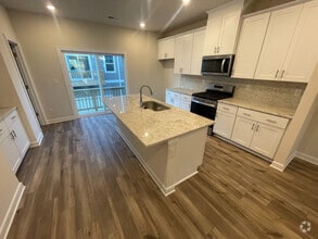 Building Photo - Room in Townhome on Memorial Pkwy