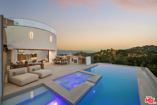 Primary Photo - 3596 Woodhill Canyon Rd