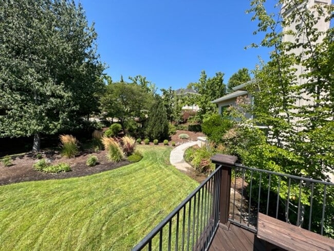 Building Photo - SPACIOUS & STYLISH CUSTOM HOME- 4 BEDROOMS...
