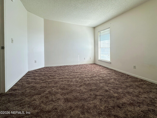 Building Photo - 10200 Belle Rive Blvd