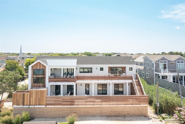 Building Photo - 319 Wilmot Rd