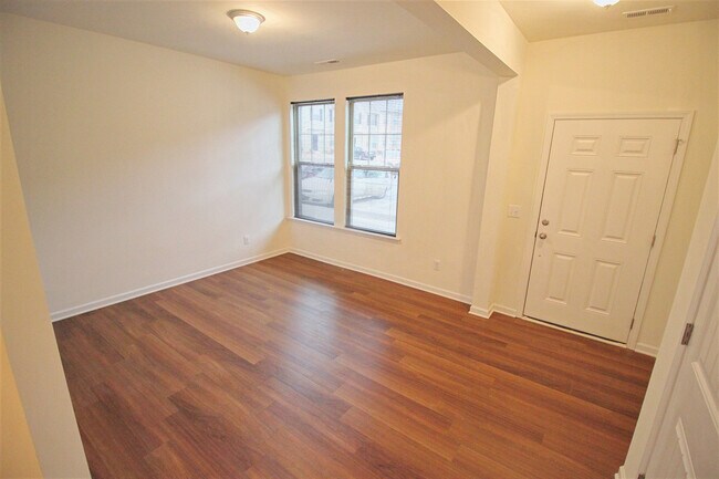 Building Photo - 753 Maypearl Ln