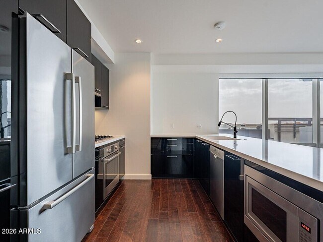 Building Photo - 4422 N 75th St