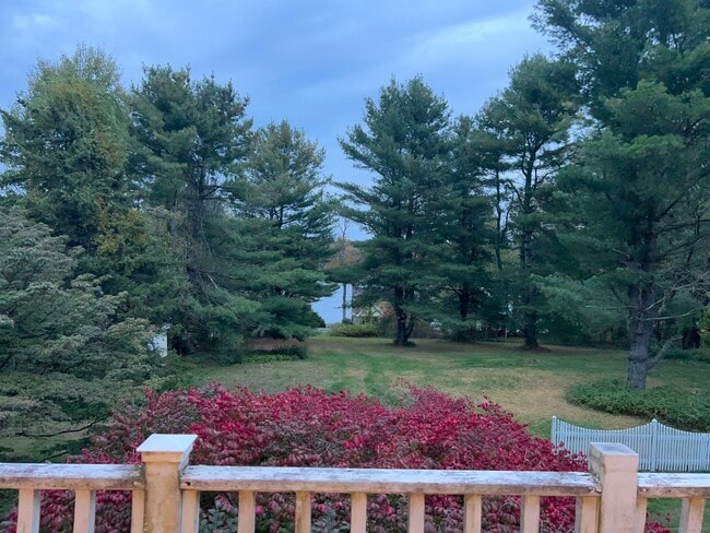 Building Photo - 243 Beach St