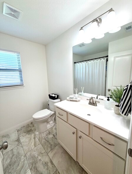 Building Photo - 5406 Sweetgum Cir