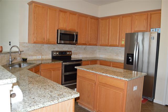 Building Photo - 3612 Kimble Dr