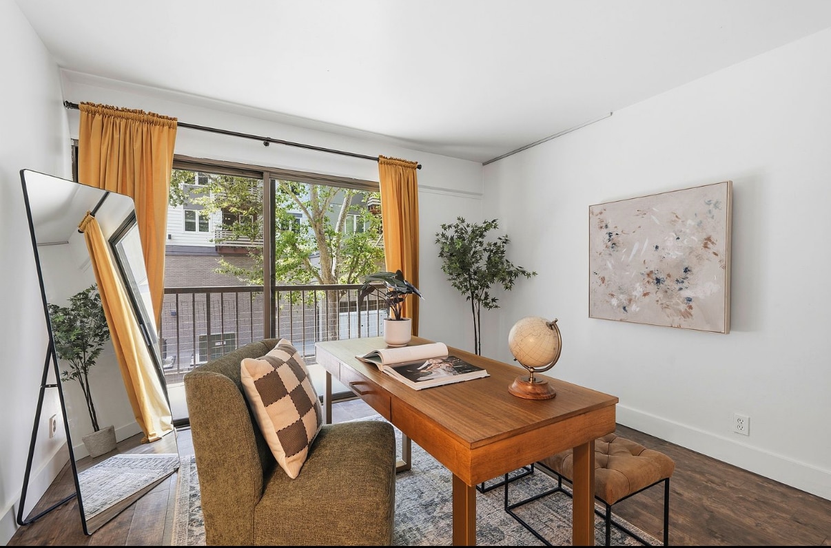 Guest Bedroom/Office - 500 N St