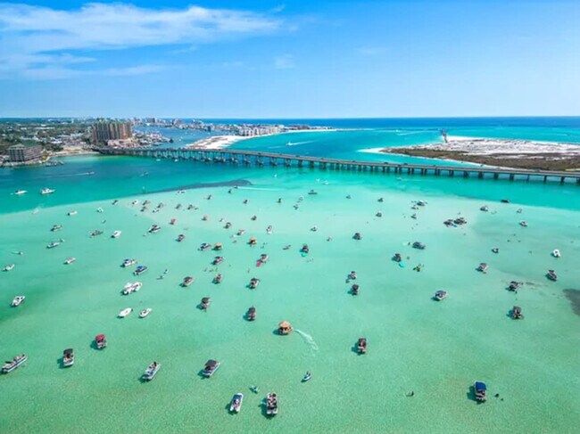 Building Photo - 4000 Gulf Terrace Dr