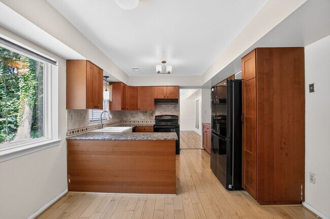 Building Photo - 3758 Tarrington Pl