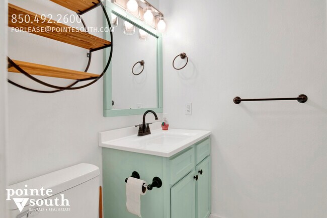 Building Photo - 208 E 22nd Ave