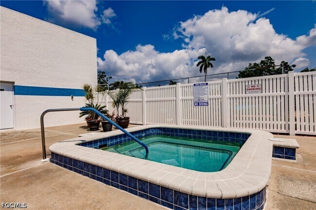 Building Photo - 6824 Sandtrap Dr