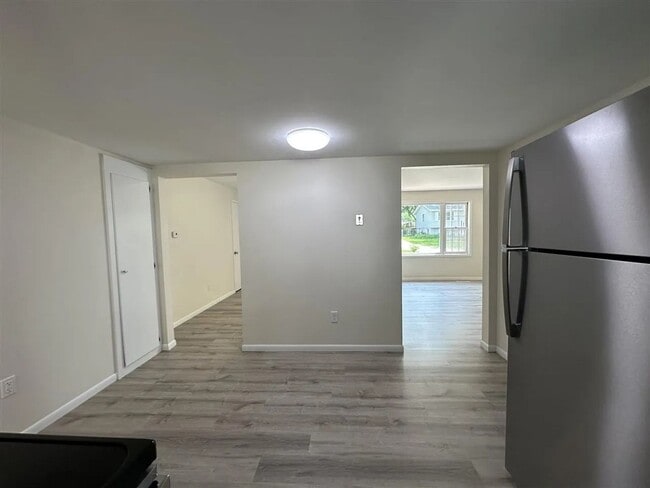 Building Photo - 3004-3006 Stanford Ave