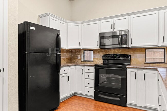 Building Photo - 10512 Condor Loop