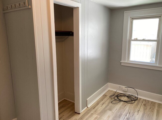 Building Photo - 7 Mill St