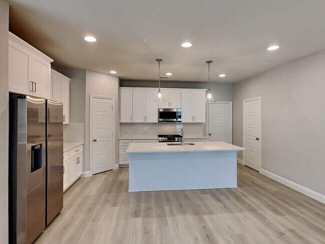 Building Photo - 315 Athenia Dr