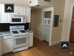 Building Photo - 2 bedroom in Brookline MA 02446