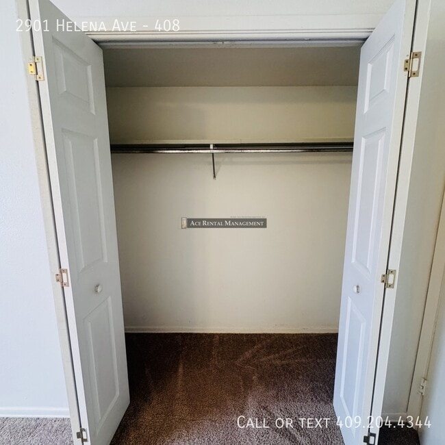 Building Photo - 2901 Helena Ave