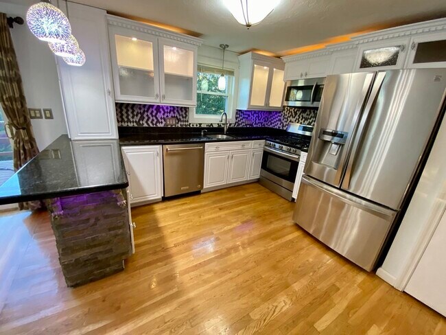 Building Photo - C3 Franklin Square