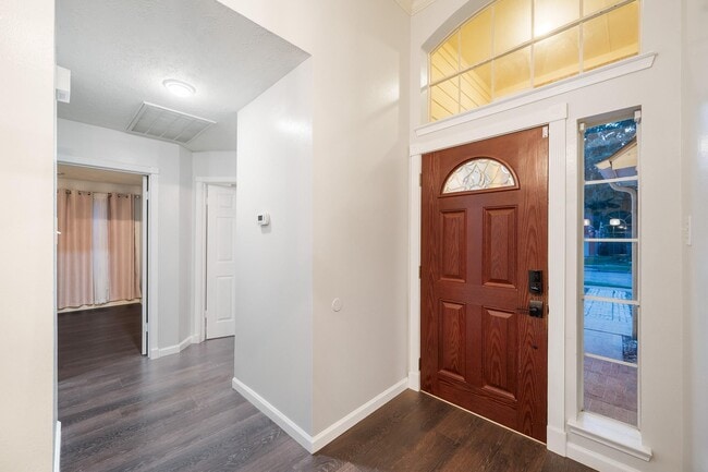 Building Photo - 7624 Lone Meadow Ct