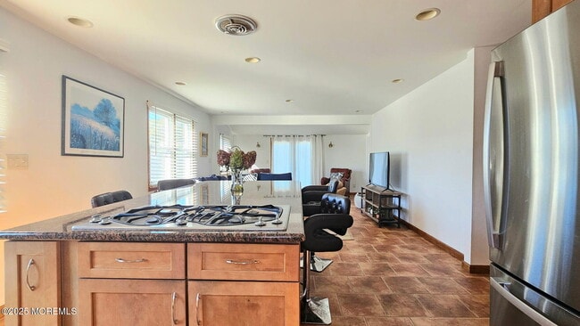 Building Photo - 406 Ninth Ave