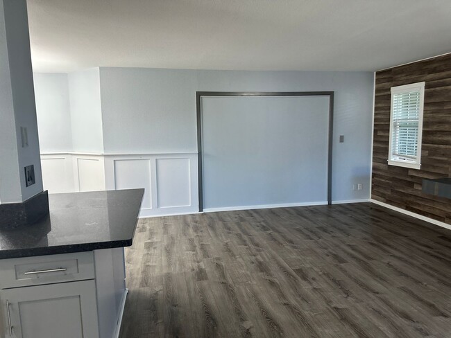 Building Photo - Free Perks, Spacious 4-Bedroom, 3-Bath Home!