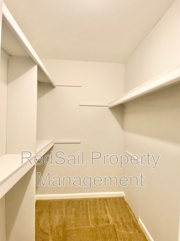 Building Photo - 115 Roane Dr