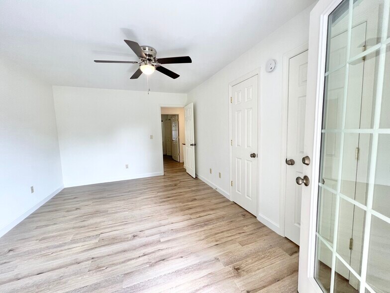 Upper-Front Bedroom - 274 Fleming Rd