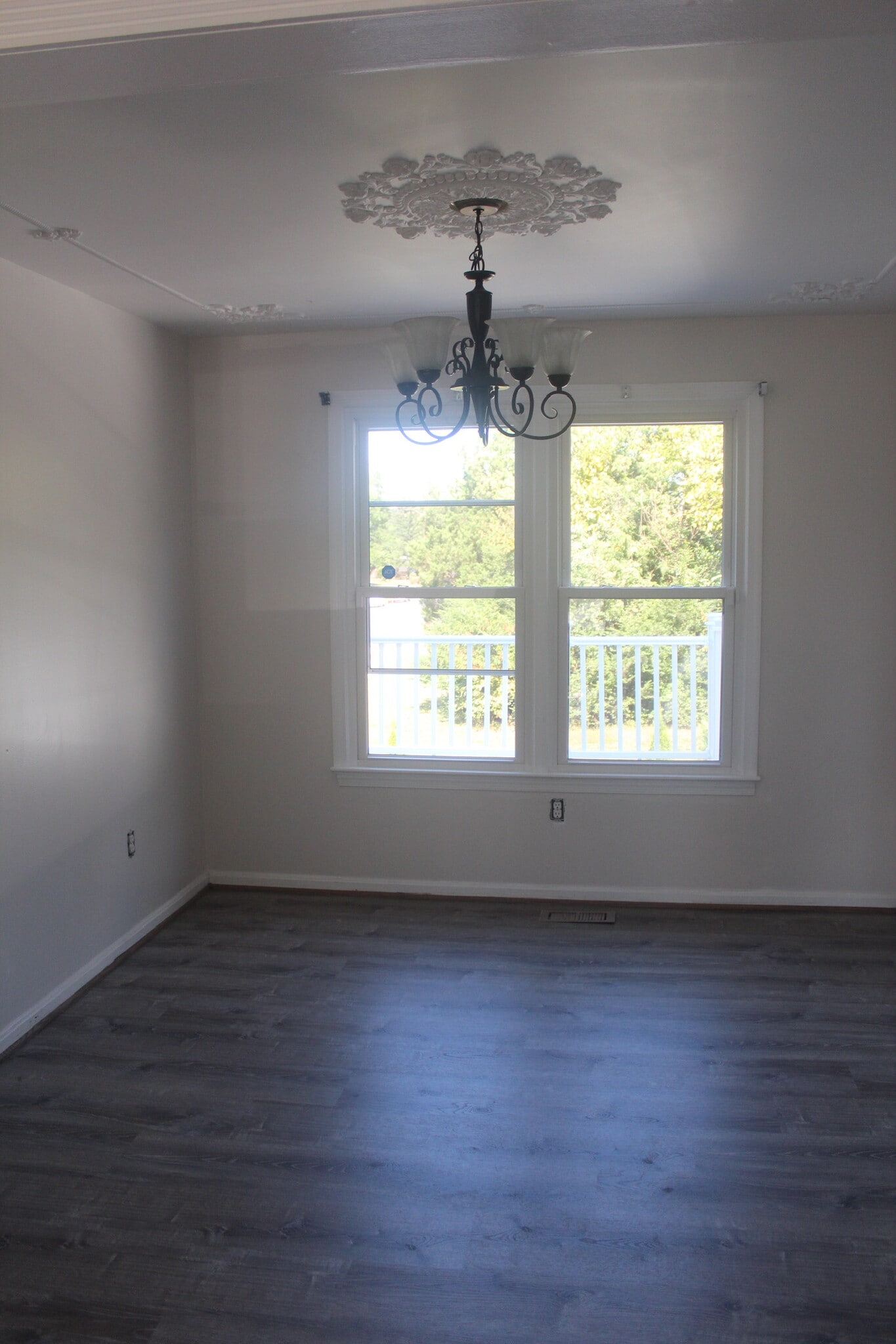 Building Photo - 750 Hickory Ct
