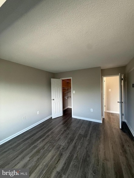 Building Photo - 2500 N Van Dorn St
