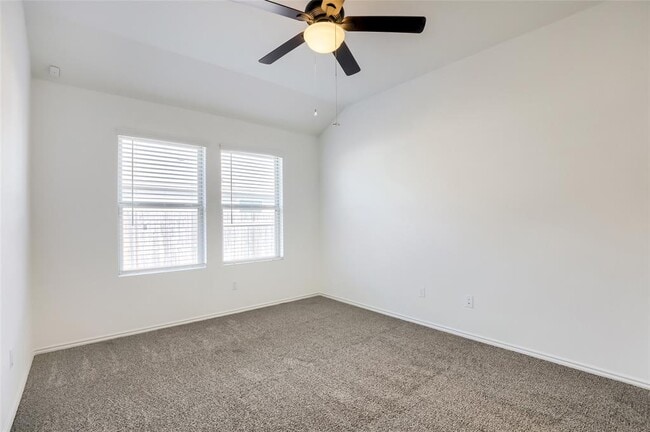 Building Photo - 309 Colthorpe Ln