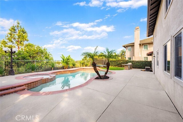 Building Photo - 16543 Sagebrush St