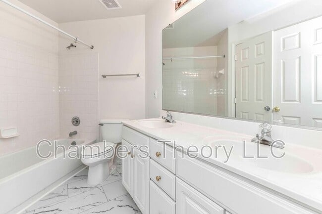 Building Photo - 3105 White Daisy Pl