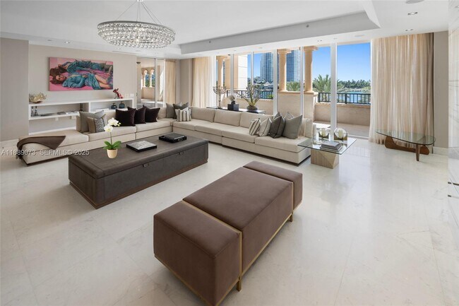 Building Photo - 7133 Fisher Island Dr