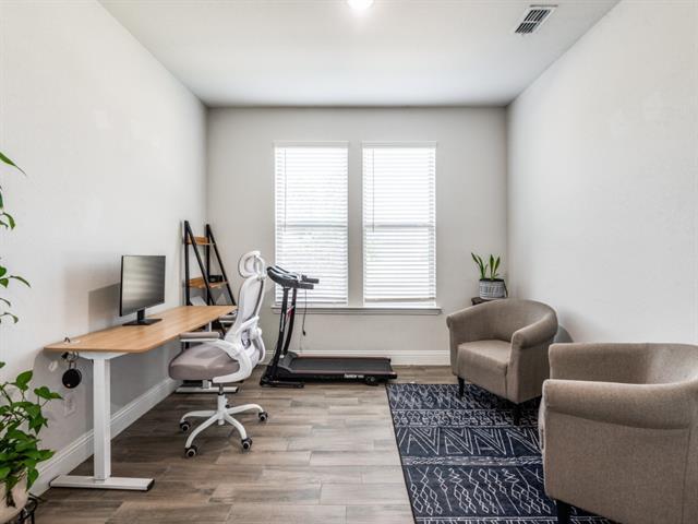 Building Photo - 916 Azure Ln
