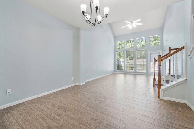 Building Photo - 99 E Greenhill Terrace Pl