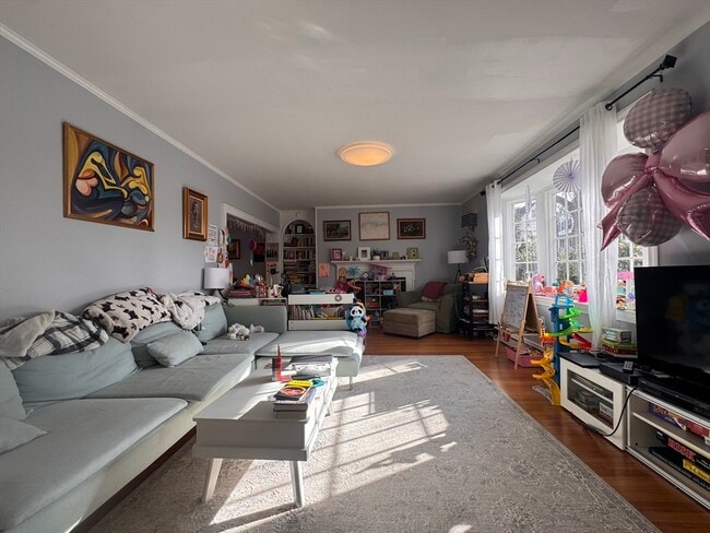 Building Photo - 10-12-12 Webster St