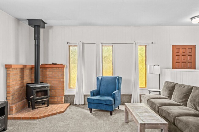 Building Photo - 1490 Carobelle Ct