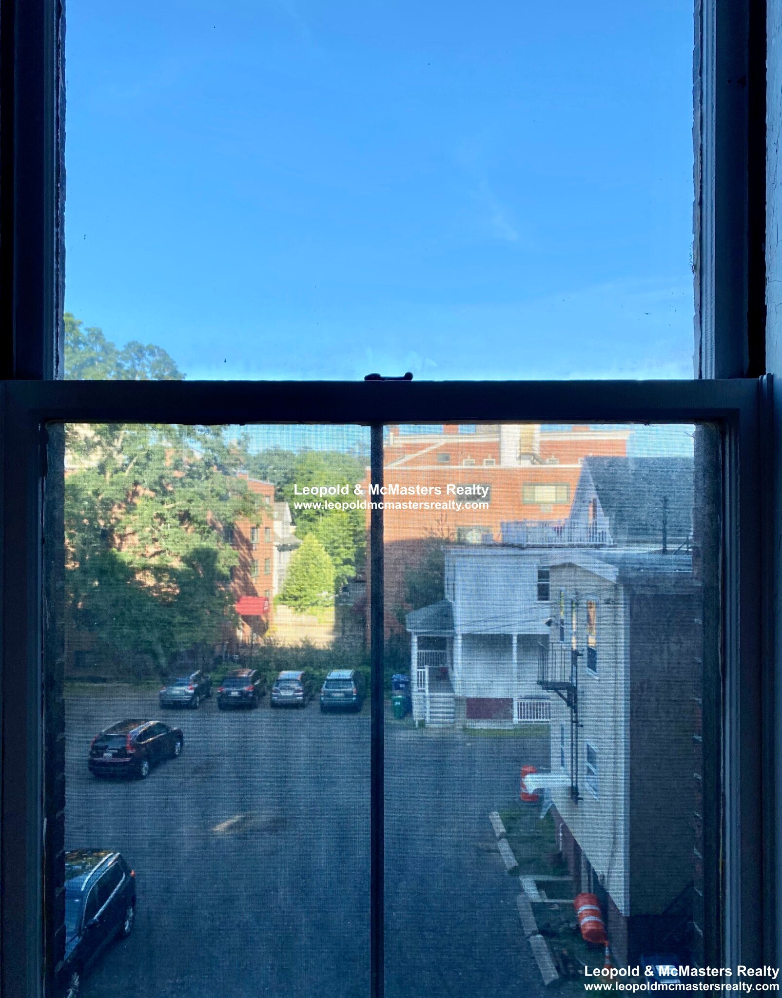 Building Photo - 2 Ware St